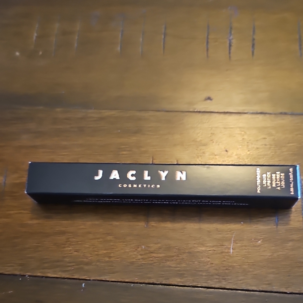 NIB Jaclyn Cosmetics Be Brave Liquid Lipstick